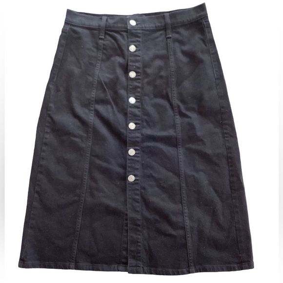 Banana Republic Dresses & Skirts - BANANA REPUBLIC DENIM BLACK SKIRT